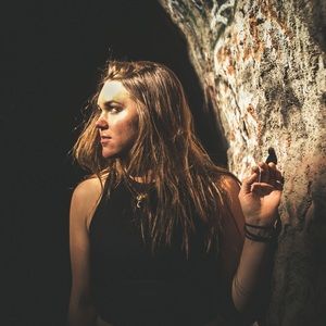 Meet your Posher, Clairen